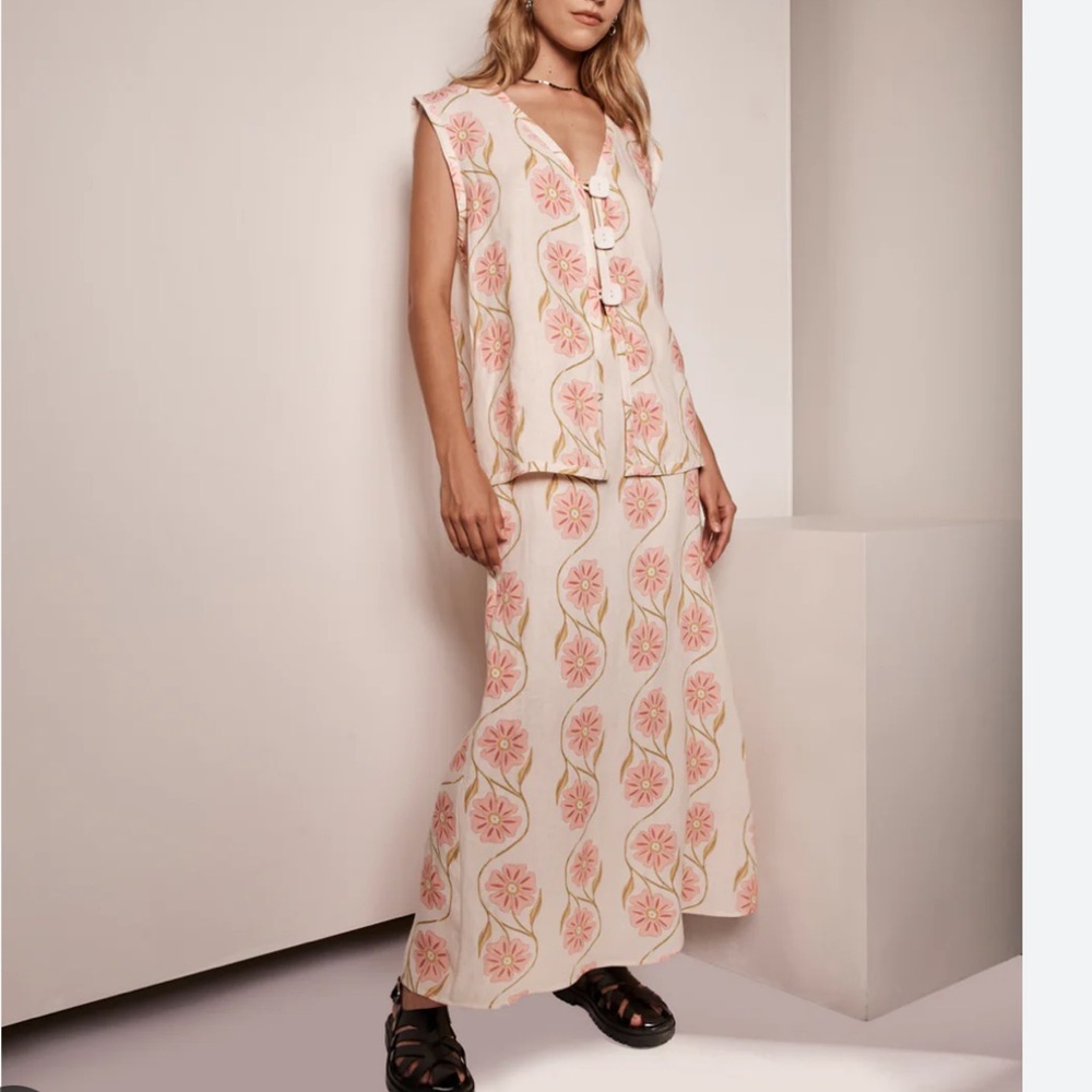 VRG GRL bloom set- skirt and vest top